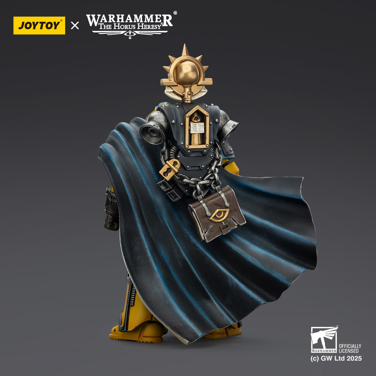 Imperial Fists Librarian Consul with Force Axe and Bolt Pistol